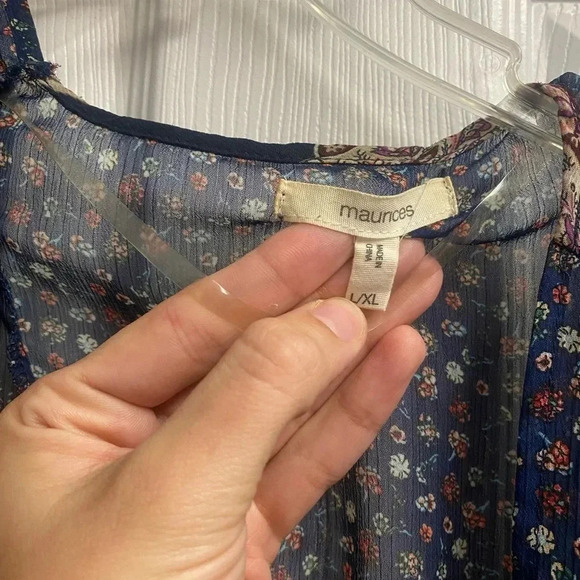 💕 2 For $10 Maurices Sheer Patterned Kimino Size Large/XL - Picture 3 of 3